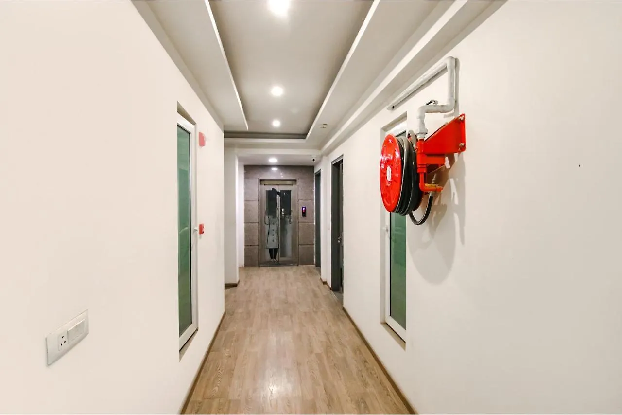 Hotel Fabhotel Elite 39 Gurgaon