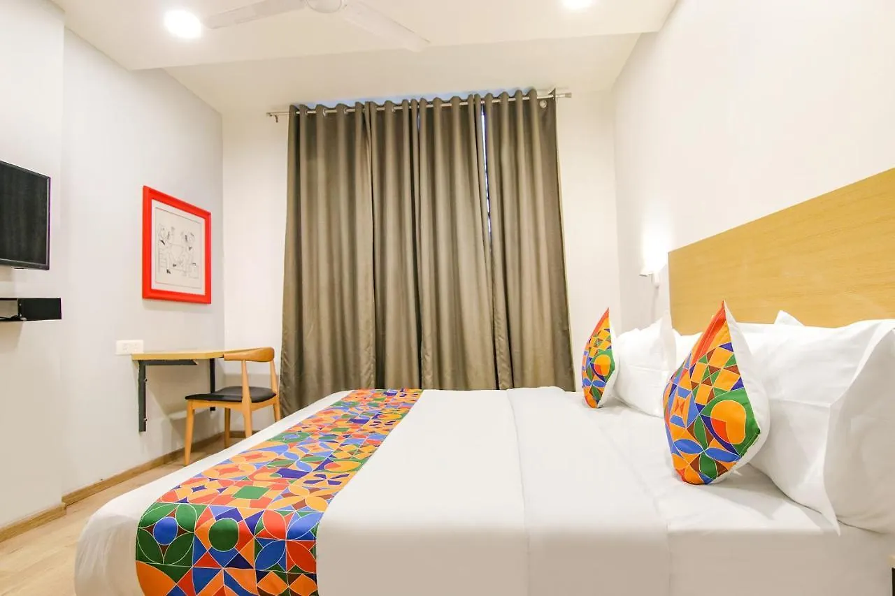 Hotel Fabhotel Elite 39 Gurgaon