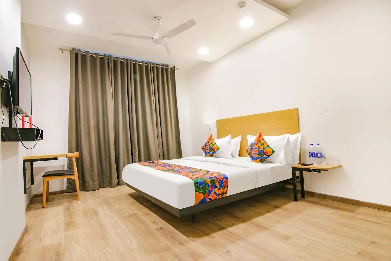 Fabhotel Elite 39 Gurgaon Hotel